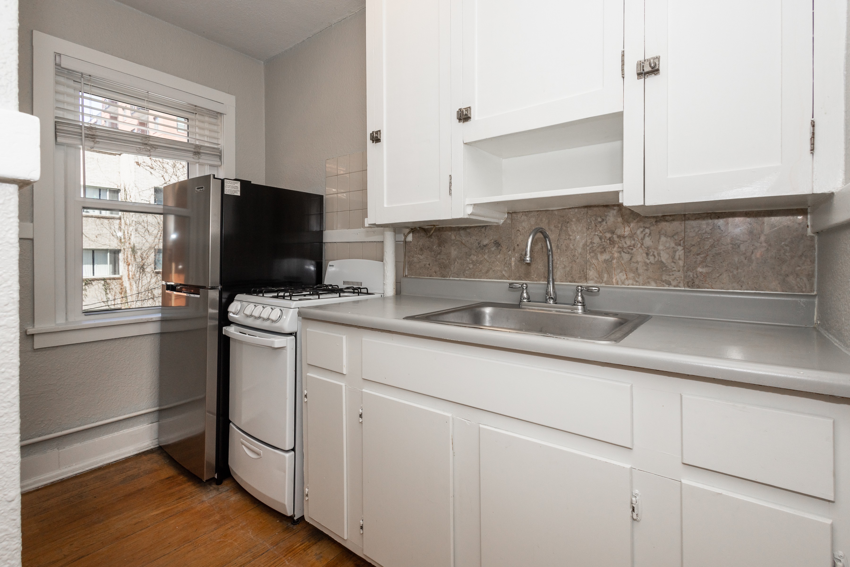 1630 Pennsylvania 1630 Pennsylvania, Denver, CO 80203 Uptown Denver - Leasing by Cross Street
